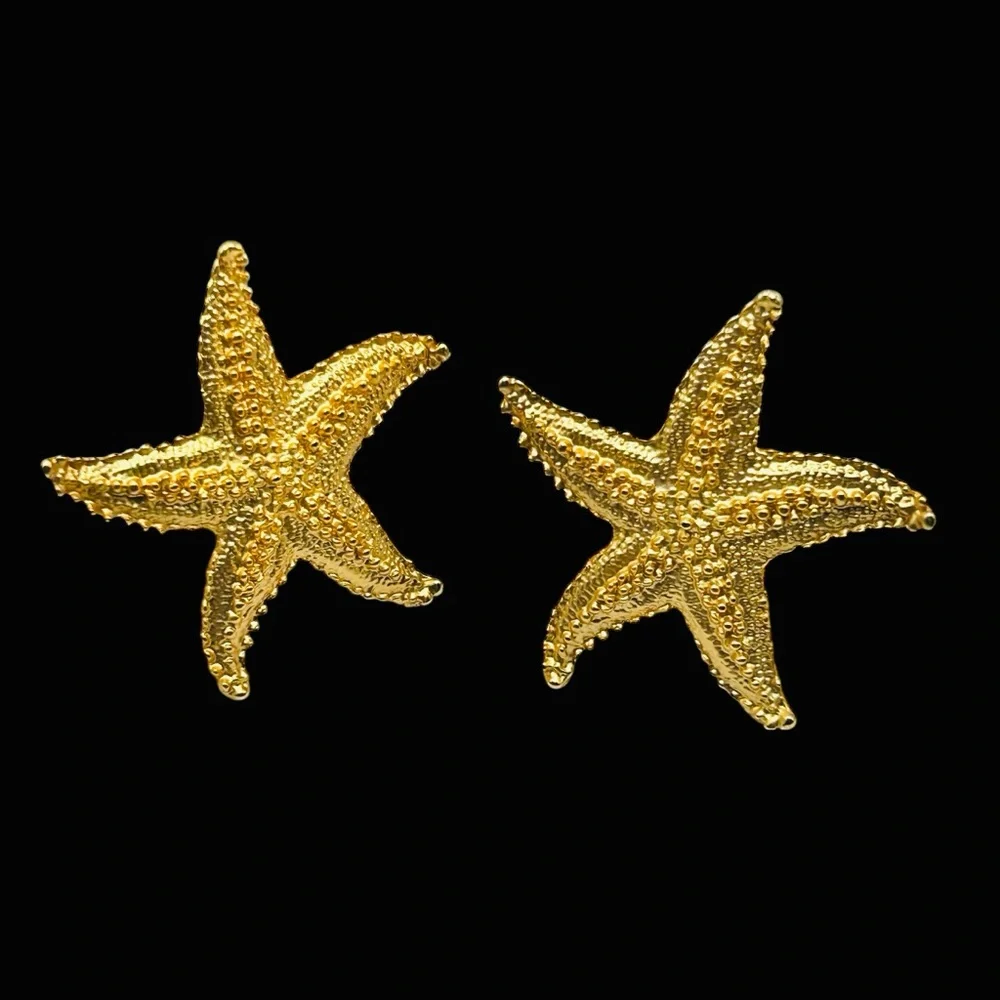 Vintage 1980’s Starfish Clip Earrings Matte Gold Plated